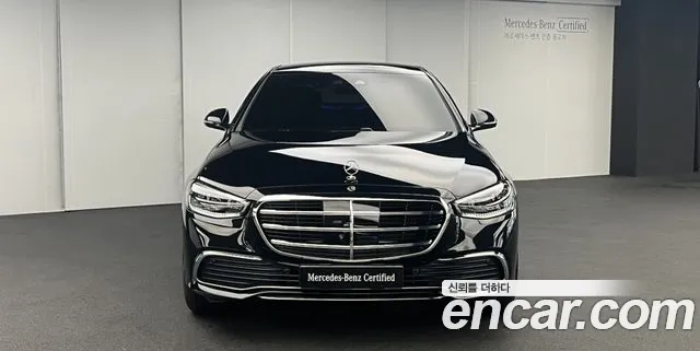 Mercedes-Benz S-Class — Фото автомобиля 3