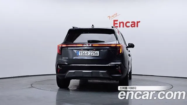 Kia Seltos Бензин 1.6 турбо 2WD — Фото автомобиля 4