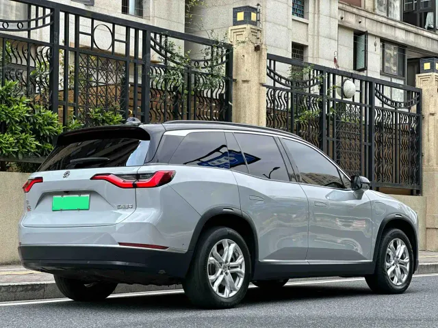 Nio ES8 — Фото автомобиля 6