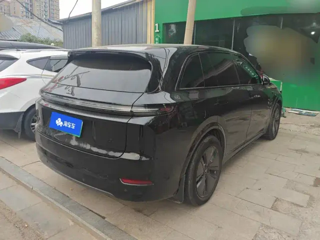 Li Auto L7 — Фото автомобиля 3