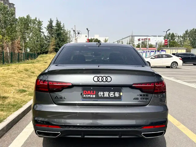 Audi A4L — Фото автомобиля 15
