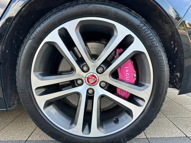 Jaguar XEL — Фото автомобиля 14