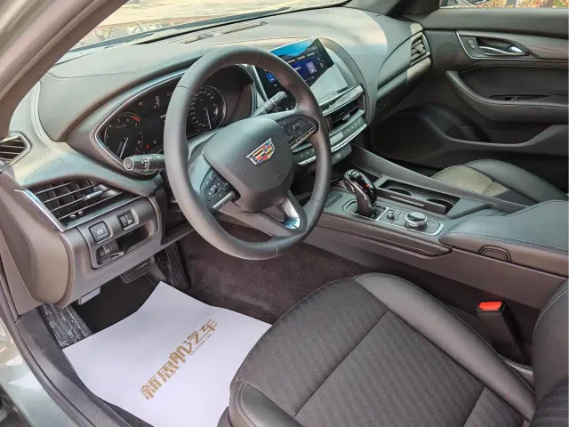 Cadillac CT5 — Фото автомобиля 15