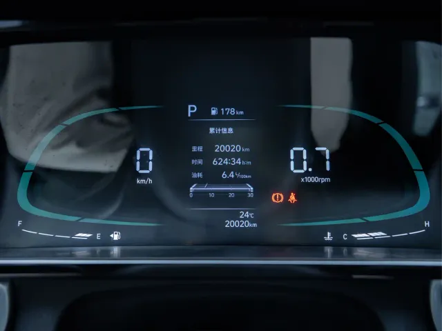 Hyundai Elantra — Фото автомобиля 3