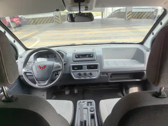 Wuling Yangguang — Фото автомобиля 7
