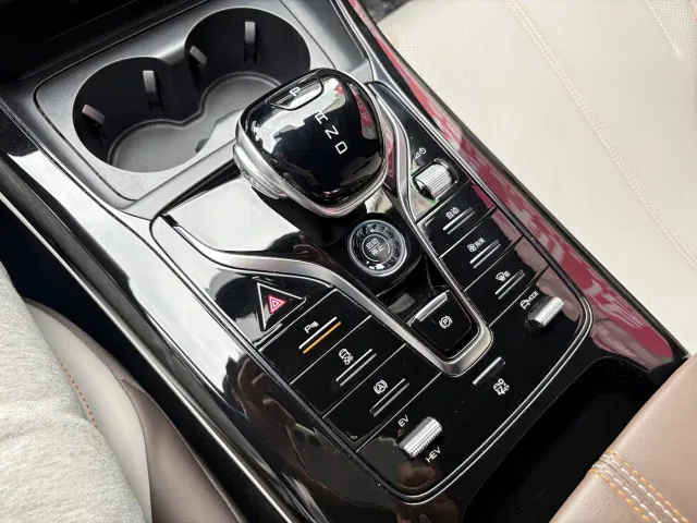 BYD Qin PLUS — Фото автомобиля 11