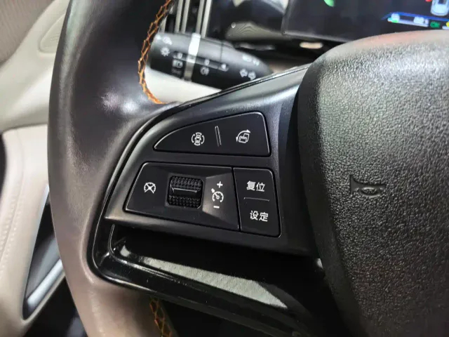 BYD Song Pro — Фото автомобиля 10