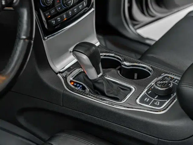Jeep Grand Cherokee — Фото автомобиля 19