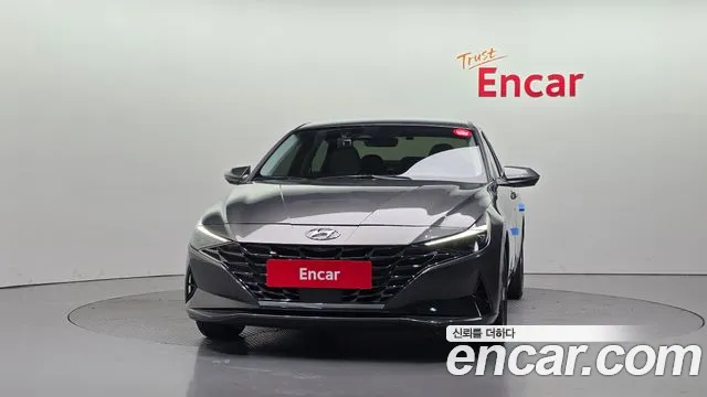 Hyundai Avante CN7 — Фото автомобиля 3