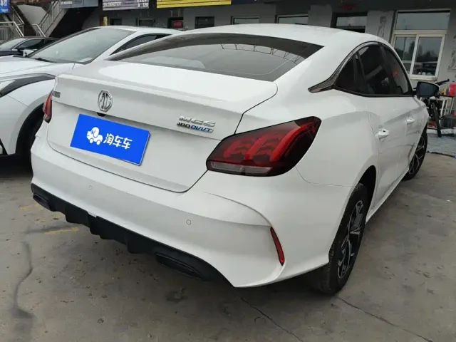 MG 5 — Фото автомобиля 3