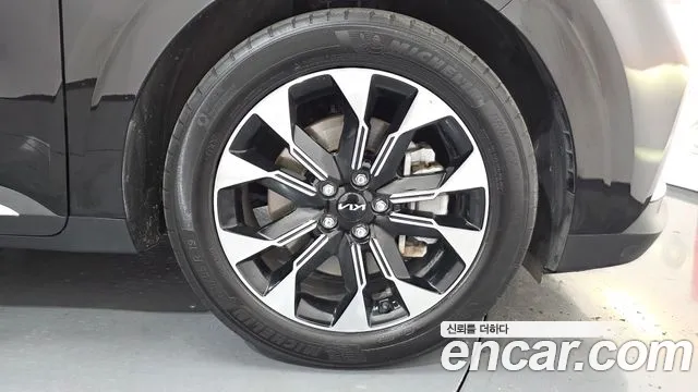Kia Canival Carnival 4 поколение Дизель 9 мест Signature — Фото автомобиля 5
