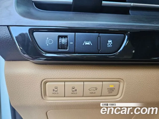 Kia Canival — Фото автомобиля 12