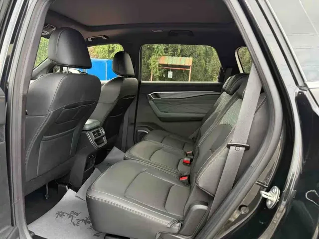 Geely Haoyue L — Фото автомобиля 8