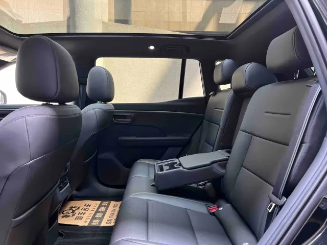 Toyota BoZhi 3X — Фото автомобиля 8