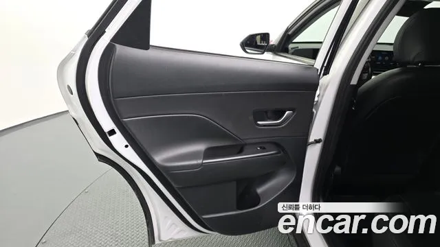 Hyundai Kona — Фото автомобиля 14