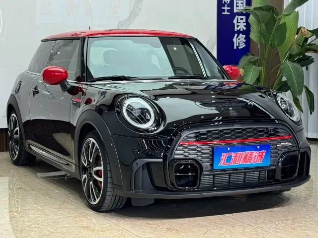 MINI John Cooper Works — Фото автомобиля 3