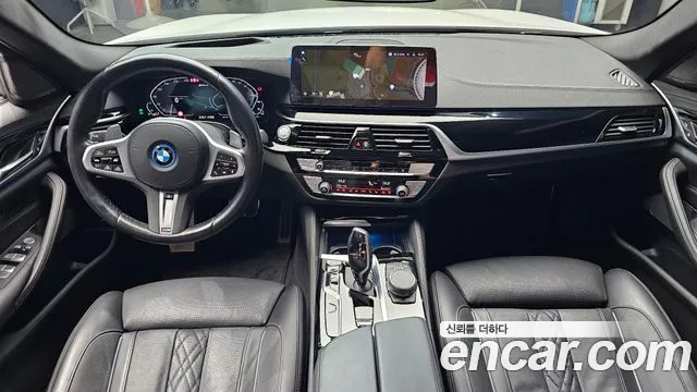 BMW 5-Series 5 серия (G30) — Фото автомобиля 7