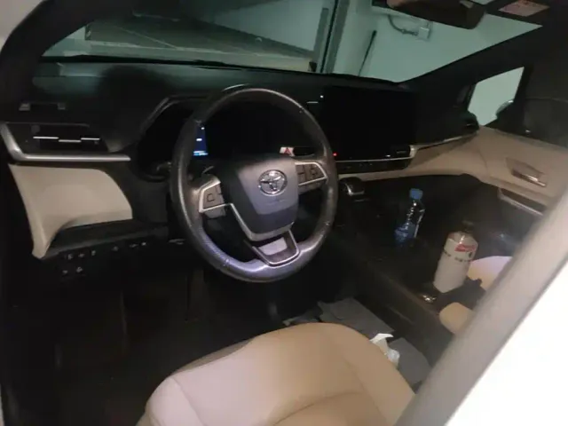 Toyota Granvia — Фото автомобиля 12