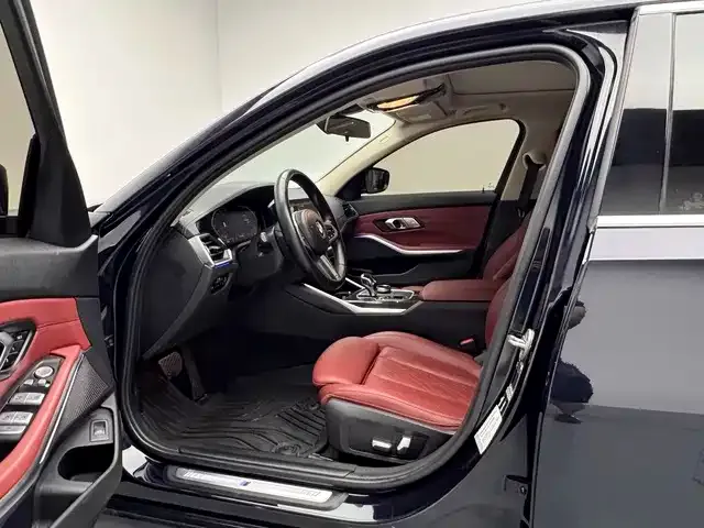 BMW 3 Series — Фото автомобиля 11