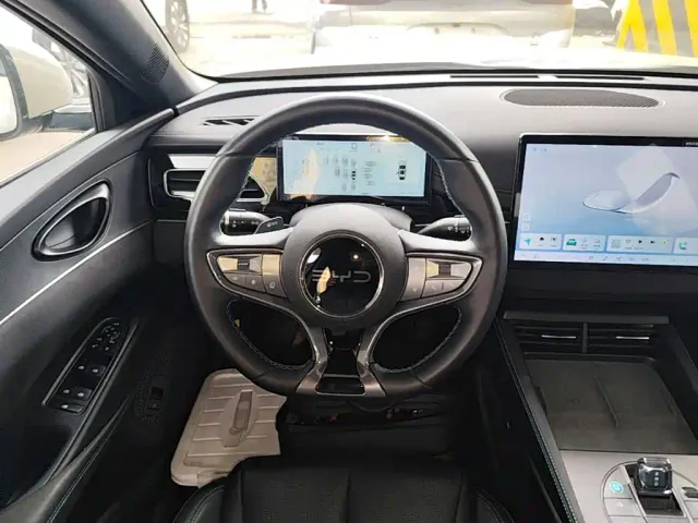 BYD Seal 06 — Фото автомобиля 10