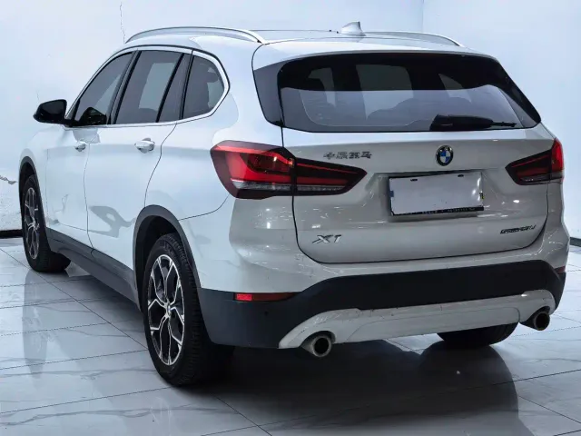 BMW X1 — Фото автомобиля 9