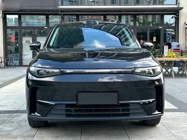 Leapmotor C16 — Фото автомобиля 4