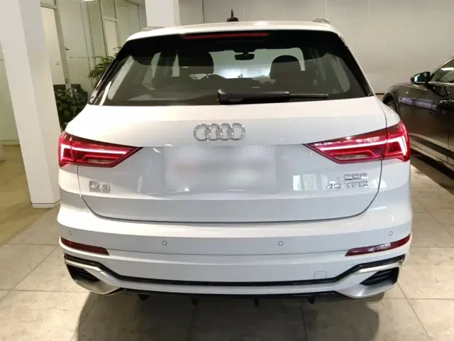 Audi Q3 — Фото автомобиля 5
