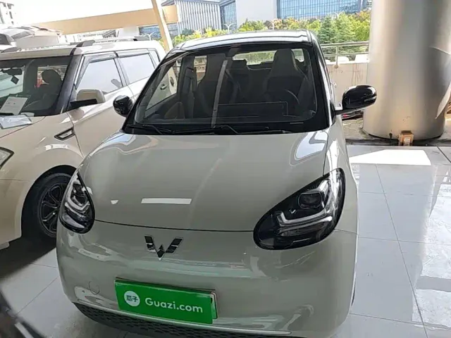 Wuling Bingo — Фото автомобиля 2
