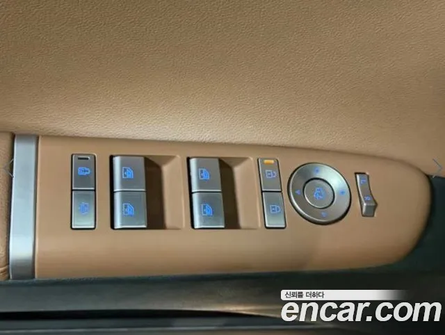 Hyundai Grandeur GN7 — Фото автомобиля 15