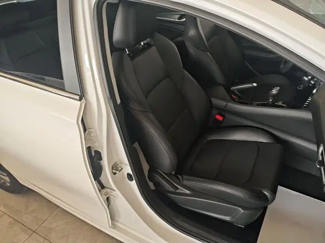 Changan Eado — Фото автомобиля 24