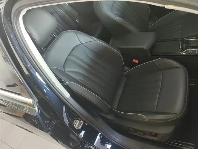 Volkswagen Passat — Фото автомобиля 24