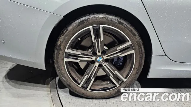 BMW 3-Series 3 серия (G20) 320i M Sport — Фото автомобиля 4