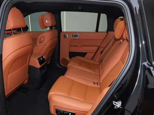 Li Auto L7 — Фото автомобиля 30