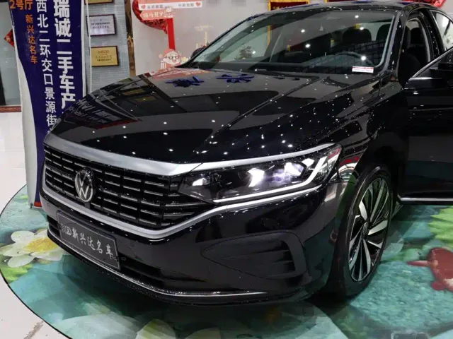 Volkswagen Passat — Фото автомобиля 21