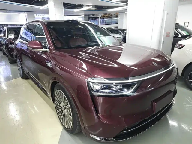 Aito M8 — Фото автомобиля 3
