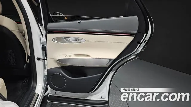 Genesis GV70 — Фото автомобиля 13
