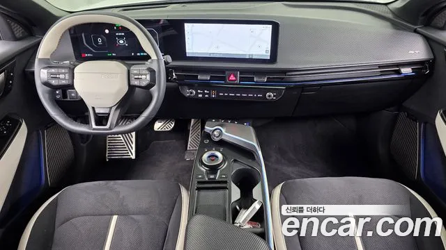 Kia EV6 — Фото автомобиля 10