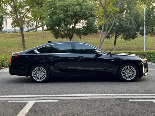 Cadillac CT6 — Фото автомобиля 8