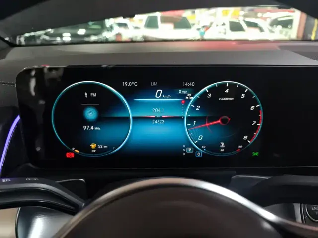 Mercedes-Benz GLB-Class — Фото автомобиля 7