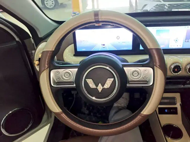 Wuling Bingo — Фото автомобиля 10