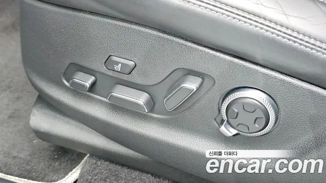 Genesis GV70 — Фото автомобиля 28