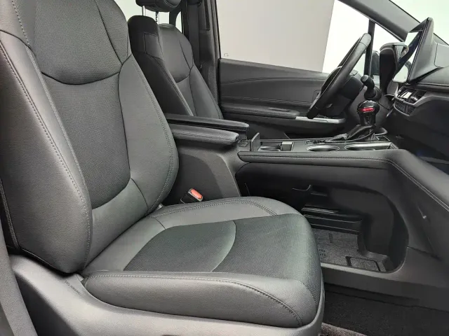 Toyota Sienna — Фото автомобиля 23