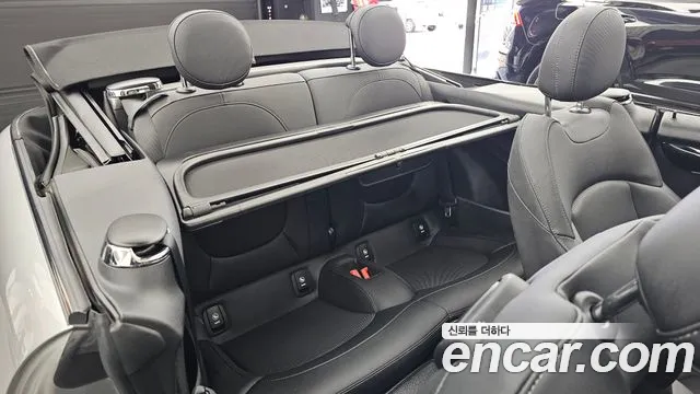 MINI Cooper Convertible — Фото автомобиля 18