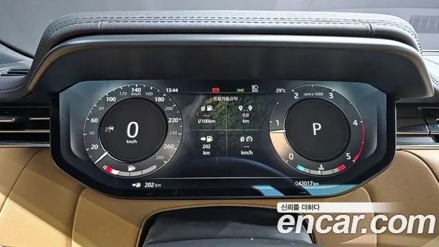 Land Rover Range Rover Sport — Фото автомобиля 7
