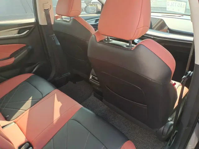 Changan Eado — Фото автомобиля 8