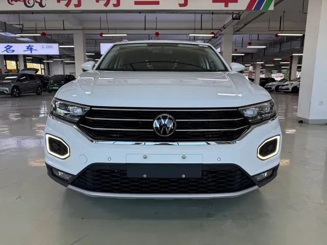 Volkswagen T-Roc — Фото автомобиля 2