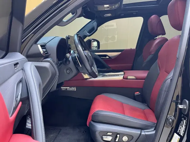 Lexus LX — Фото автомобиля 4