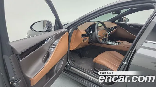 Genesis G80 Бензин 3.5 турбо AWD — Фото автомобиля 10