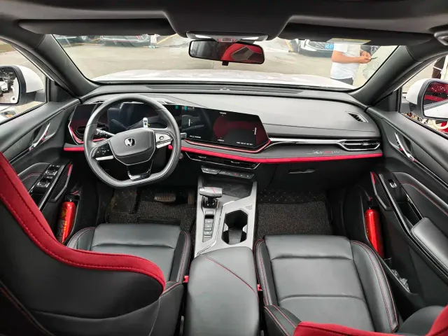 Changan Changan X5 PLUS 2024 1.5T DCT Excellence Model — Фото автомобиля 5