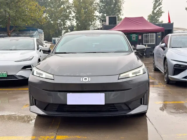 Changan Qiyuan A05 — Фото автомобиля 2